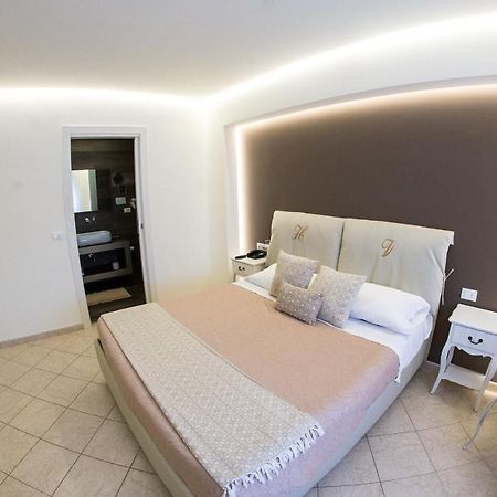 Hotel Victoria ตอร์เรซานตาซาบีนา ภายนอก รูปภาพ
