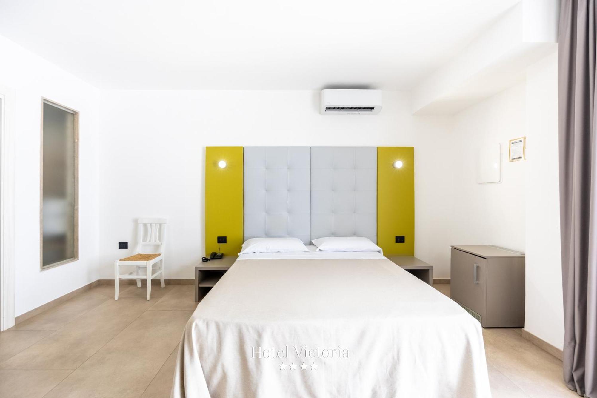 Hotel Victoria ตอร์เรซานตาซาบีนา ภายนอก รูปภาพ