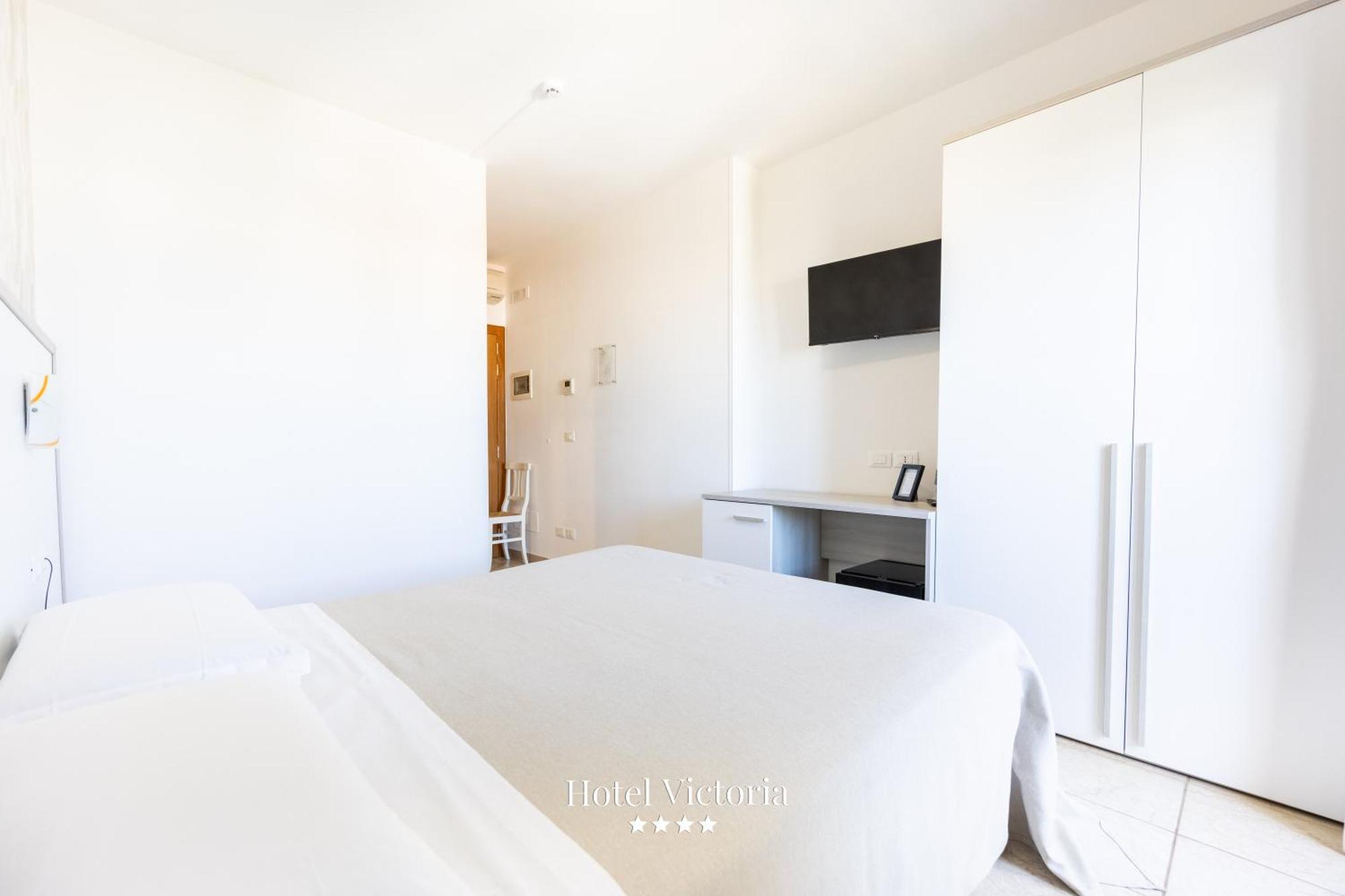 Hotel Victoria ตอร์เรซานตาซาบีนา ภายนอก รูปภาพ